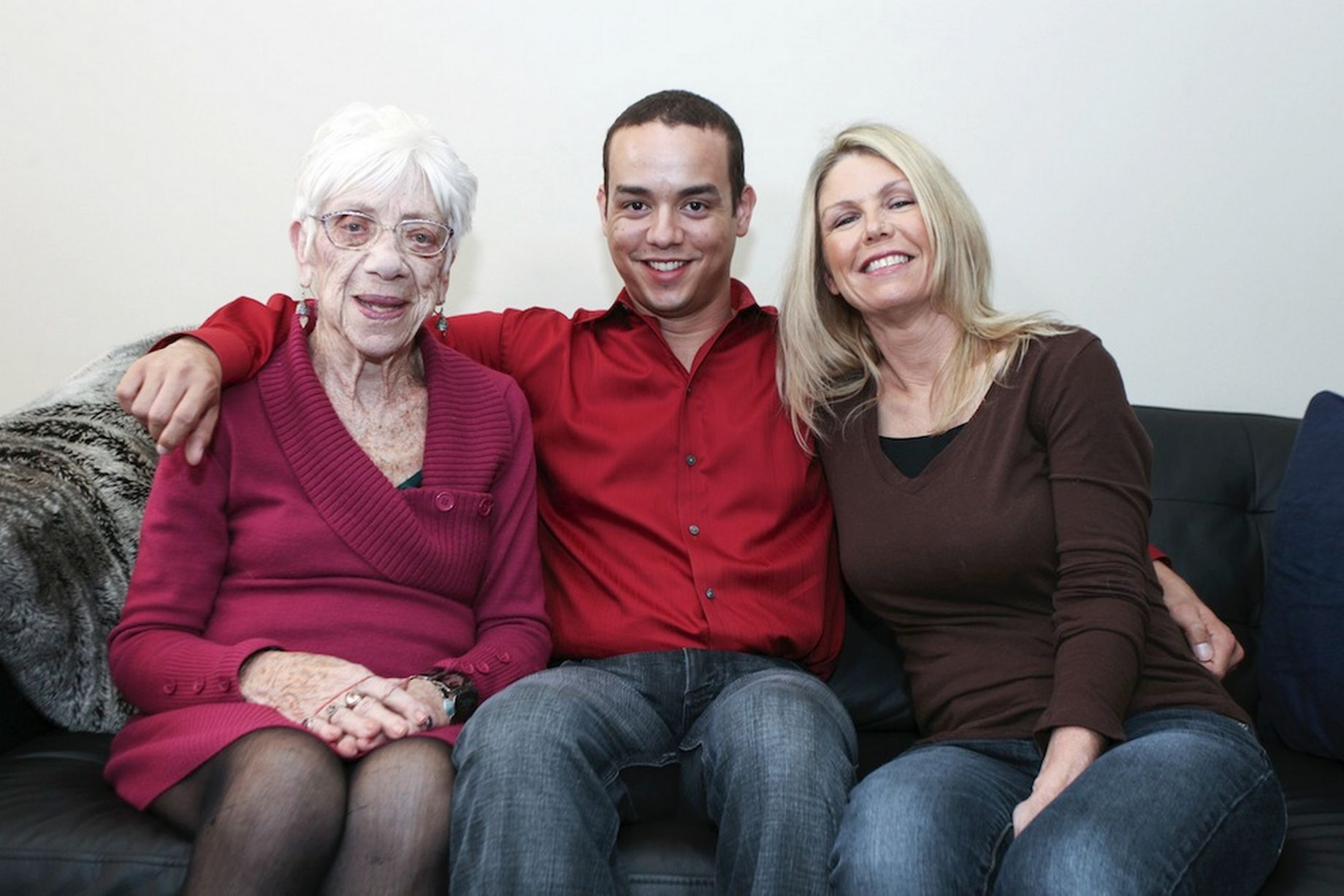 Видео для взрослых бабушки. Марджори маккул. Кайл Джонс и Марджори Макку. Кайл Джонс и 91-летняя Марджори.